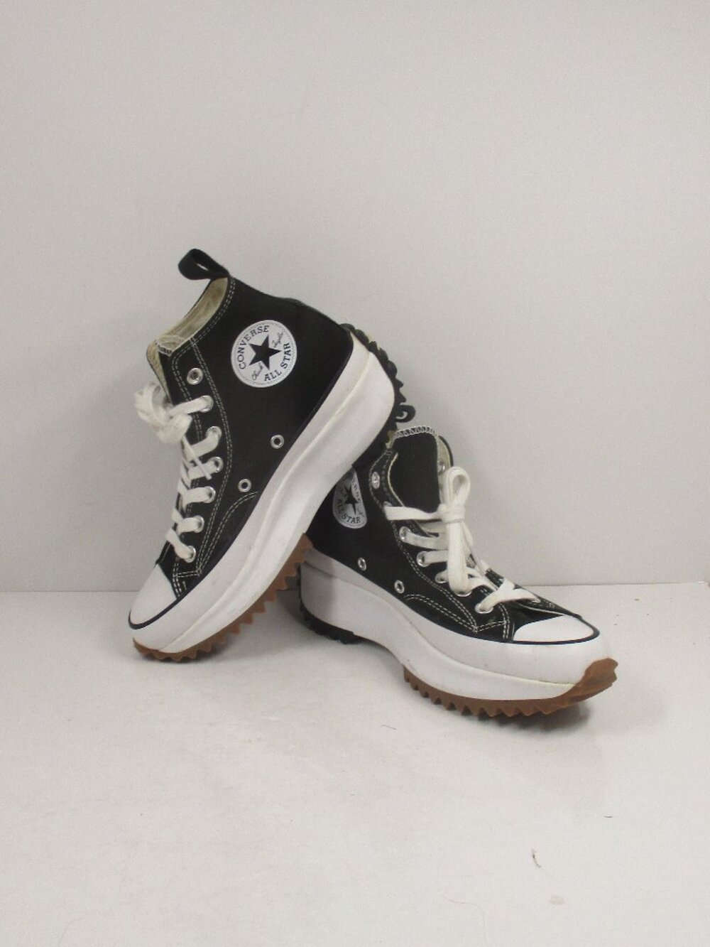 Converse Run Star Hike Platform High Top Black Women’s 7.5 Men’s 5.5